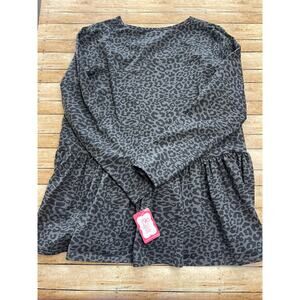 NWT Ric Rac & Ruffles Cat’s Meow Women’s Long Sleeve Peplum Top Size Large